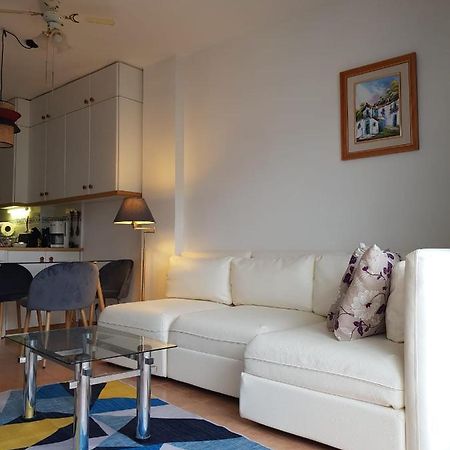 Modern, Cozy Studio Fuengirola Exteriör bild